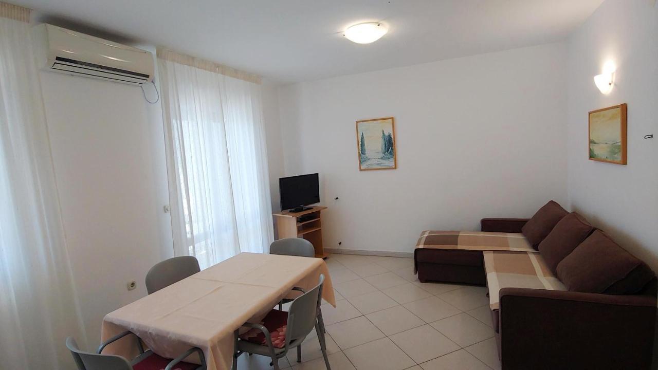 Apartments With A Parking Space Rabac, Labin - 19058 Εξωτερικό φωτογραφία
